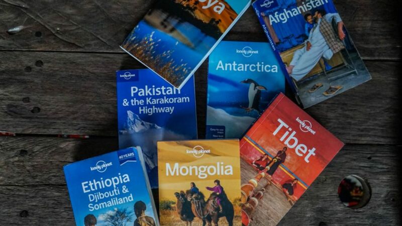 lonely planet guide books