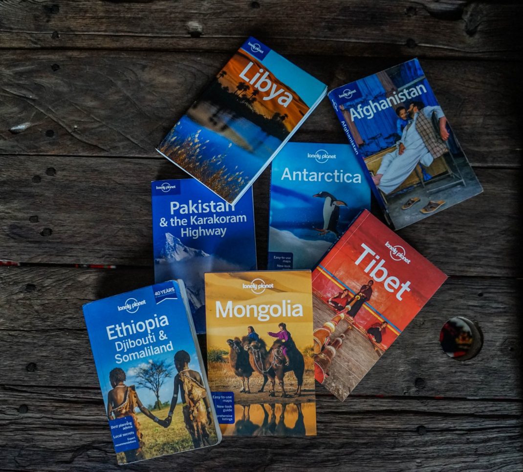lonely planet guide books