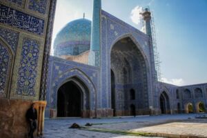Iran – Breaking Stereotypes, Tehran and Esfahan