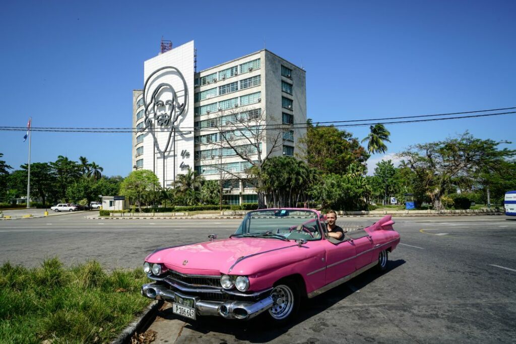 Travel Back in Time, a Guide to Havana – Cuba